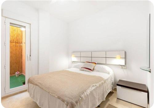 Apartamento 2 Dormitorios Malaga Centro Trinidad Patio Privado