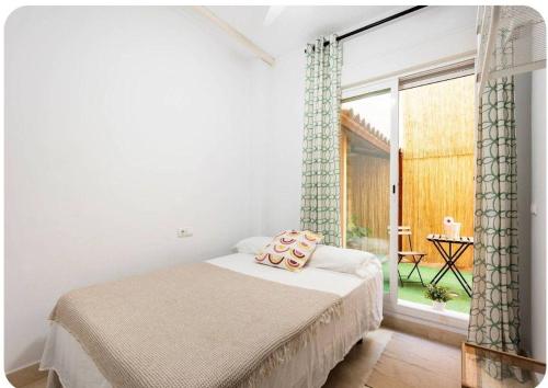 Apartamento 2 Dormitorios Malaga Centro Trinidad Patio Privado