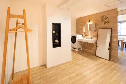 Tree Village201 Spacious stay near Nanba and USJ