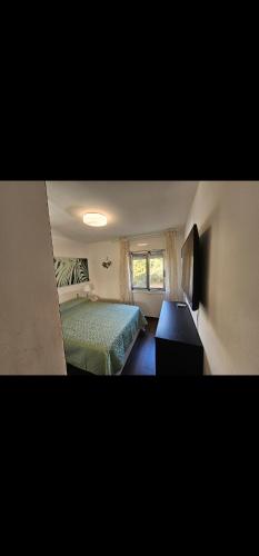 Sweet sun! 3 rooms, big pool! 3 baths