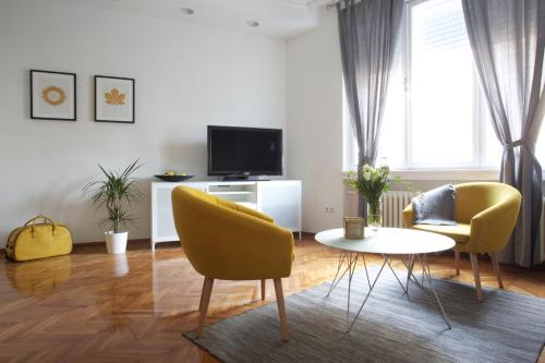 Televisyen dan/atau pusat hiburan di Premium Class Apartments II