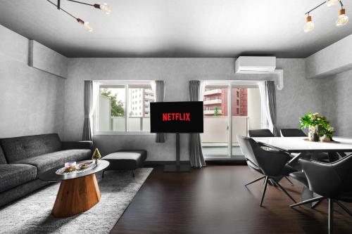 Edgewater Terrace 211