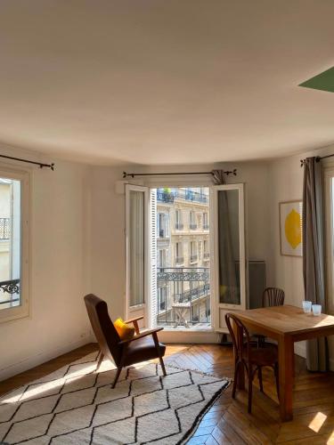 One Bedroom near Champ Elysees with Air Con