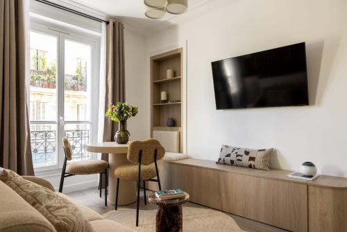 Stunning A C flat –1BDR 4P– Alésia