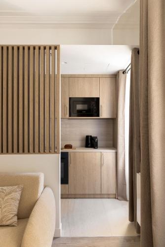 Stunning A C flat –1BDR 4P– Alésia