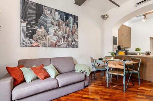 Vatican Elegant for 6, Metro & Comfort