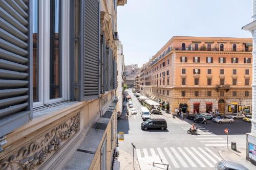 Vatican Luxury Apt 3 Bedrooms 4 Bathrooms