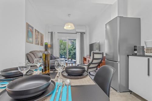 Stylish & Bright apartment in the Heart of Glyfada