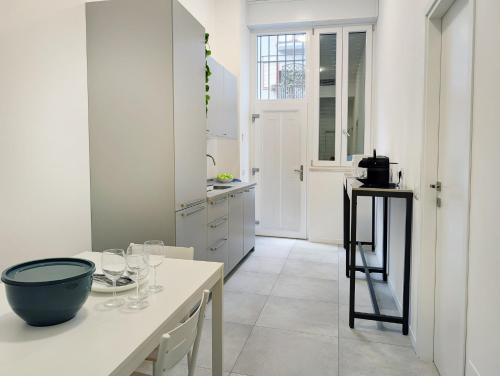 8 Bedrooms & 8 Bathrooms - Milan Certosa