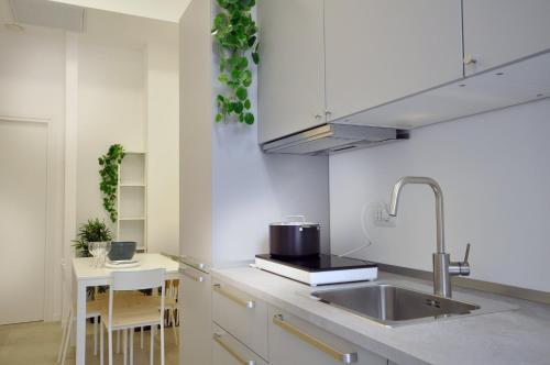 8 Bedrooms & 8 Bathrooms - Milan Certosa