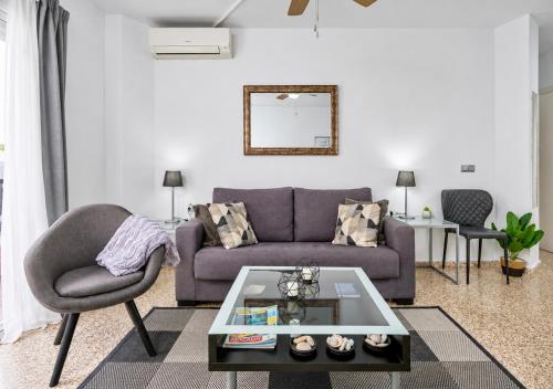 Piso Luminoso a un paso del mar en Nerja
