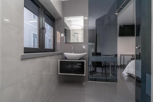 Ergosuites