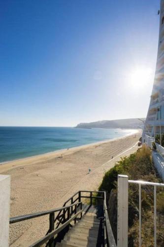 Endless Summer Sesimbra Beachfront Apartment with Sea View