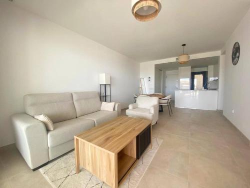 Luxury 2 bed Apartment in El Higueron