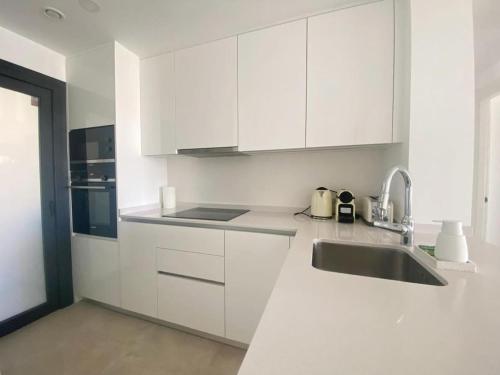 Luxury 2 bed Apartment in El Higueron