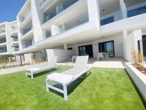 Luxury 2 bed Apartment in El Higueron