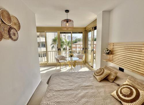 Fuengirola Gem - Sea Views - Walk to Everything