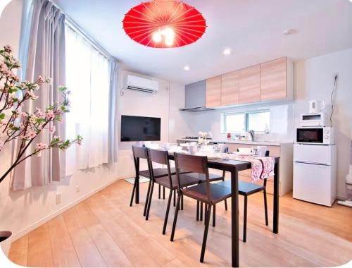 2-minute walk to the direct bus to Disney 4-minute taxi ride to Aoto Station Newly built, modern, private rental Large property for families