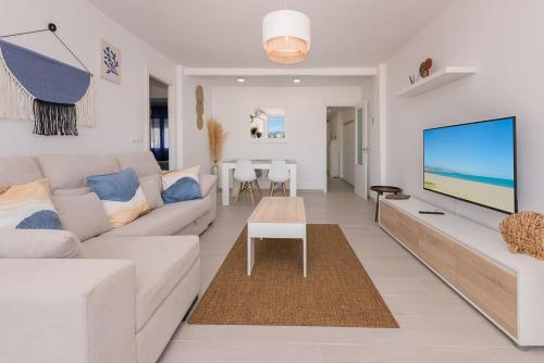 Oeste urban beach by Lovey Rentals