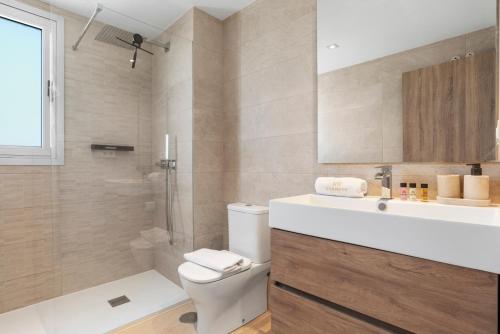 Sunny Golf Horizon - Luxury Retreat in Estepona