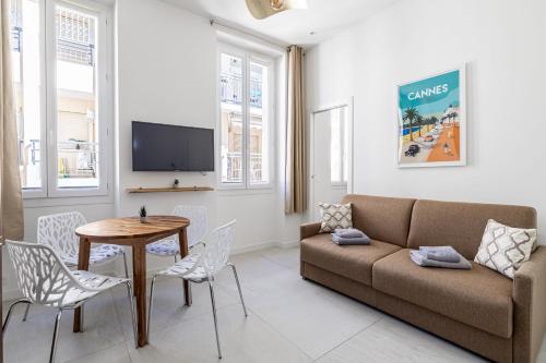 MERO CROIS - 1-bedroom apartment on foot to Palais and beaches