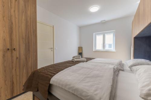 Two-Bedroom Apartment Viktoria