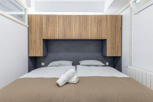 Two-Bedroom Apartment Viktoria