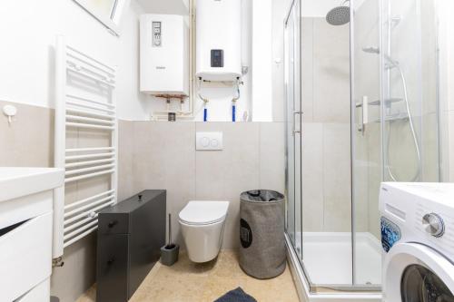Two-Bedroom Apartment Viktoria