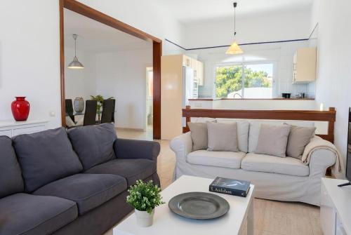 Corralejo 3BR House with Pool