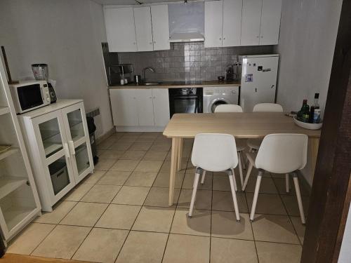 Charming apartment in a very good location - Living room and 1 bedroom