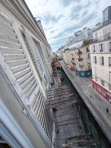 Charming apartment in a very good location - Living room and 1 bedroom