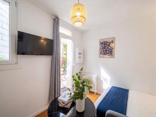 New 103 Suite Mireille - Cosy Apartment Paris Center