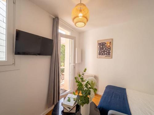 New 103 Suite Mireille - Cosy Apartment Paris Center