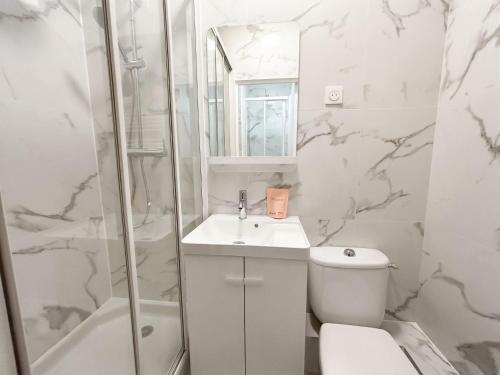 New 103 Suite Mireille - Cosy Apartment Paris Center