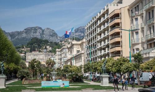 Les Hirondelles, 3-room apartment with magnificent sea view