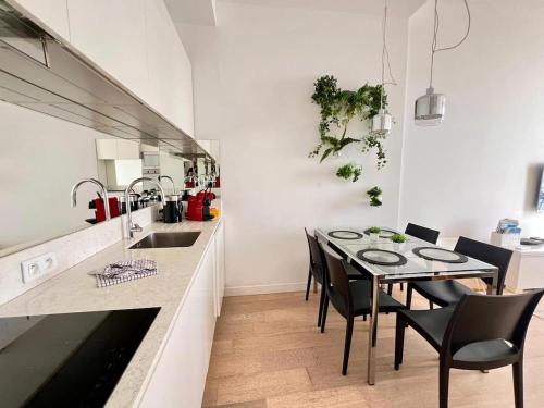 Les Hirondelles, 3-room apartment with magnificent sea view
