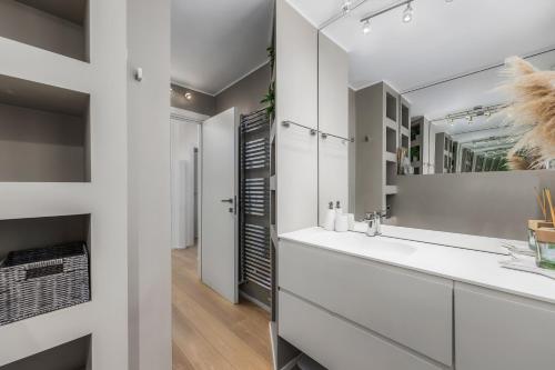 Penthouse - Terrace - 3 min to Metro - Central Station