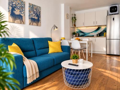 Sunny Suite Tanife by Yumbo