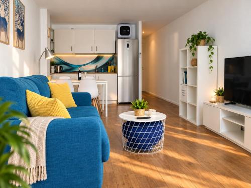 Sunny Suite Tanife by Yumbo