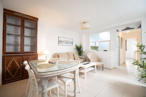 Apartamento en Centro con dos baños y parking