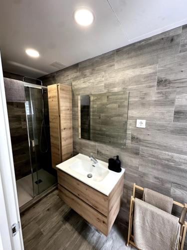Newly renovated apartment in downtown Madrid