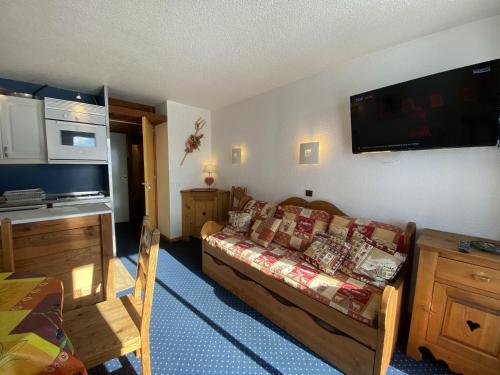 Résidence Machu - VAL THORENS location: Appartement avec vue sur les pistes, résidence skis aux pied MAE-9101