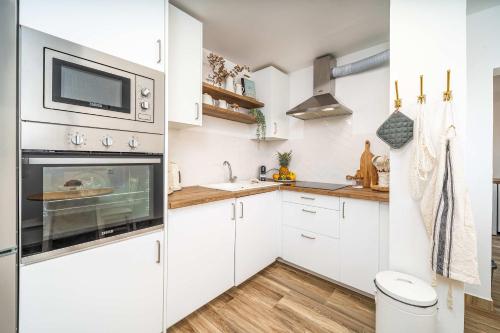 Freshly Renovated Flat in Portimao by HostWise