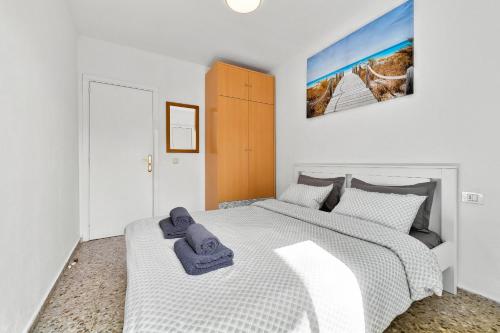 Cozy apartment in center of Los Cristianos Ocean And Mountain View