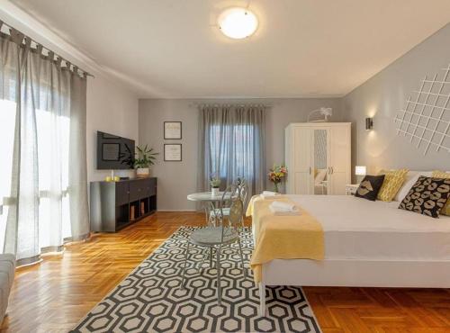 Apartment Body