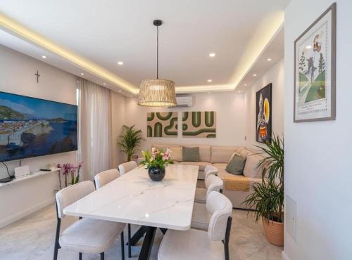 Luxumbra Penthouse Apartment