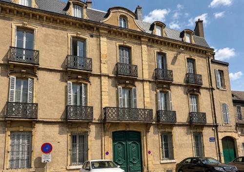 Nid douillet face aux halles