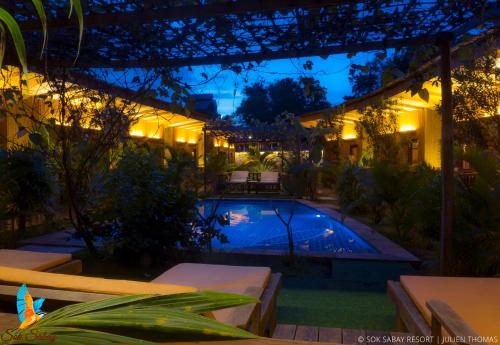 Bazén v ubytování Sok Sabay Resort nebo v jeho okolí