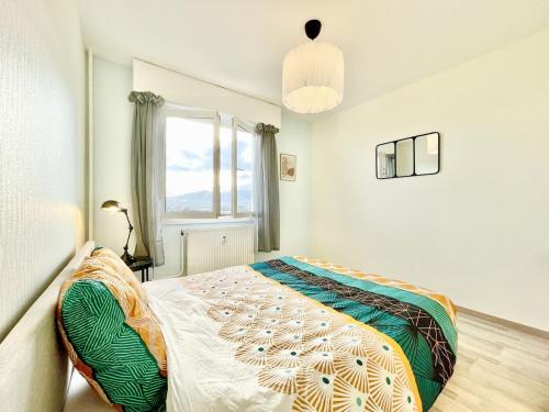 Spacious flat with private bike garage