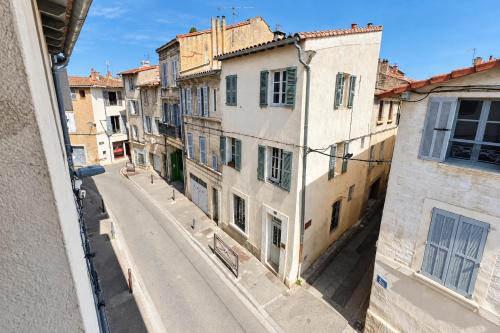 STUDIO - 50m de la place des Corps Saints